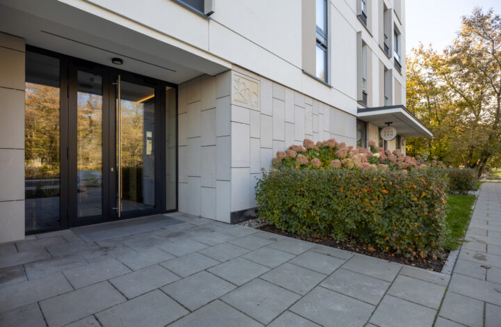 Luksusowy apartament z tarasem i widokiem na park