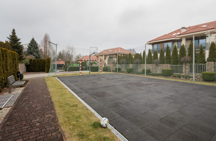 Nowoczesny dom na strzeżonym osiedlu | Kobierzyn