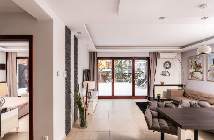 Spacious Apartment with a Private Garden!