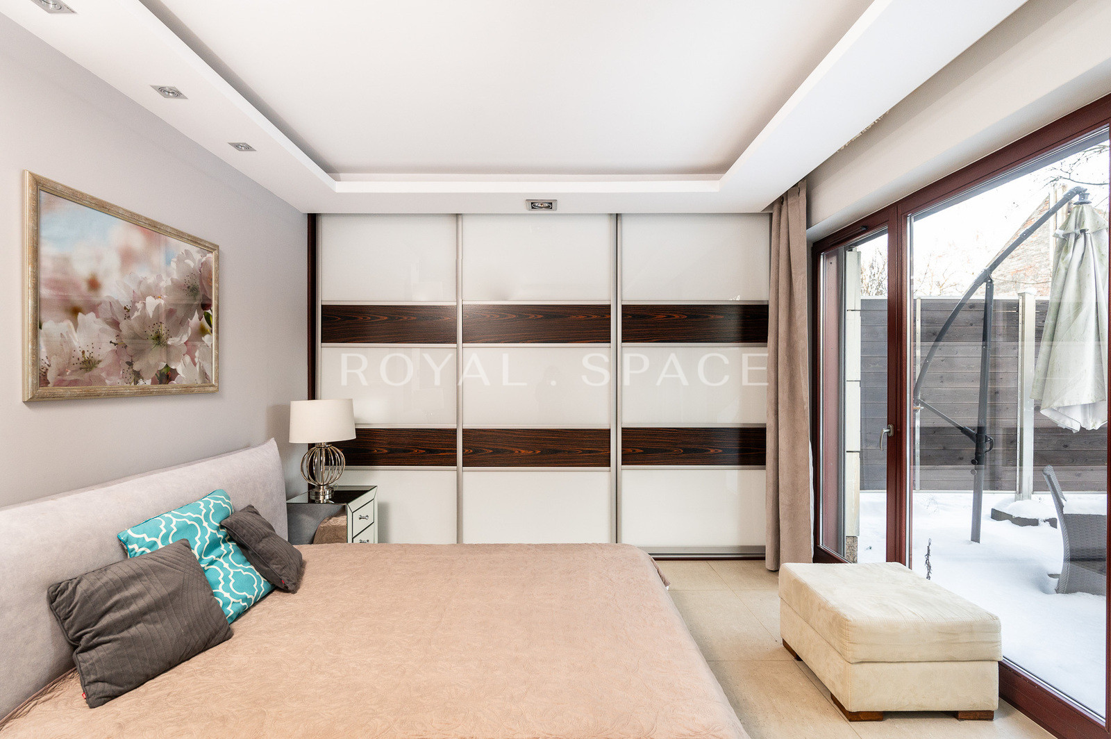 Spacious Apartment with a Private Garden!