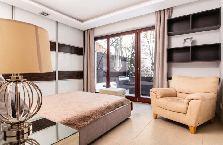 Spacious Apartment with a Private Garden!