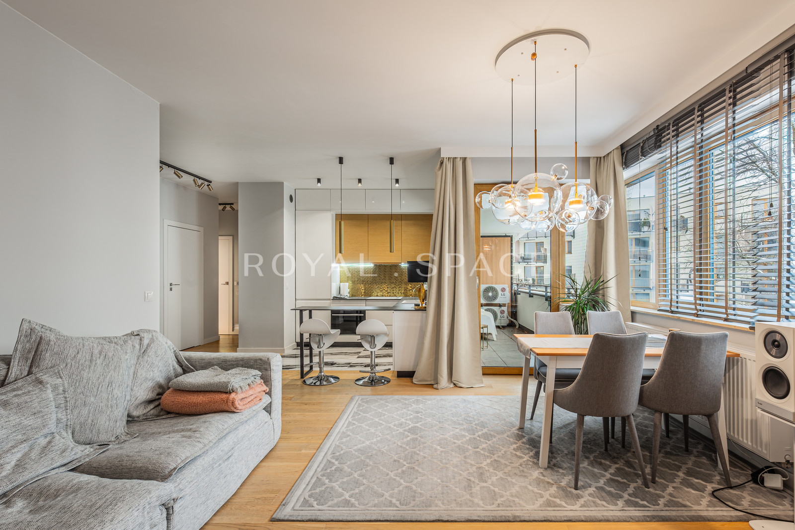 Modern Apartment with Balcony | Rudzka!
