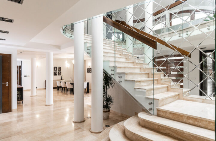 Luxury villa with jacuzzi, sauna and large garden