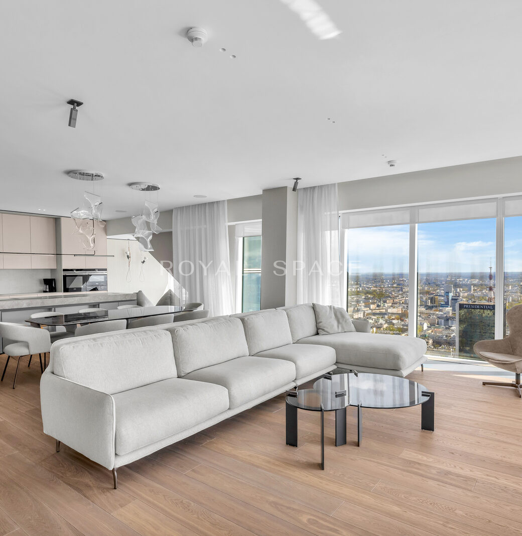 Złota 44 | Apartament z panoramicznym widokiem