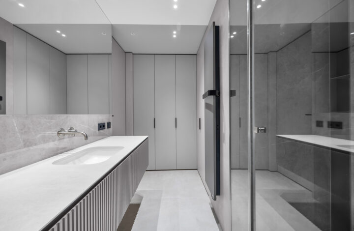 Złota 44 | Apartament z panoramicznym widokiem