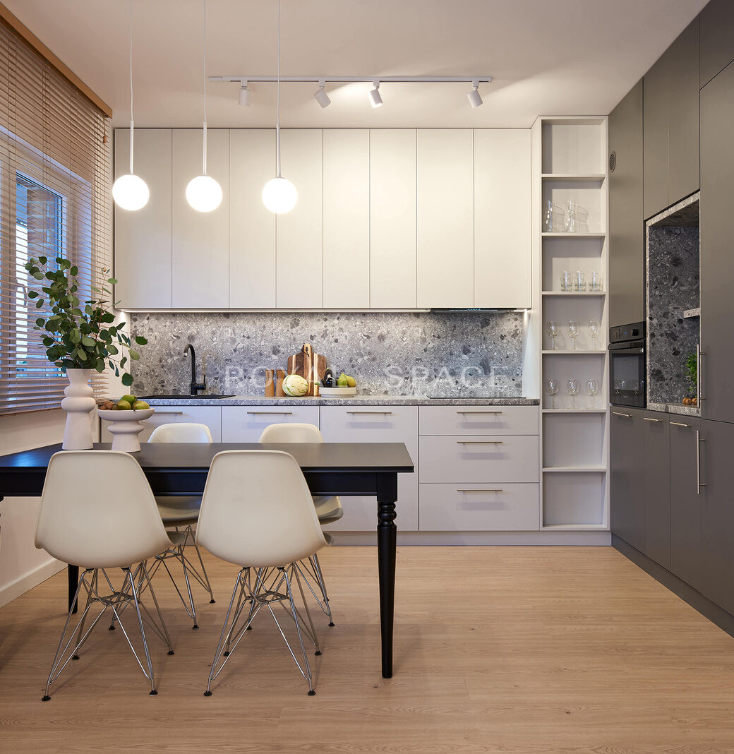 Stylish apartment with terrace| Metro