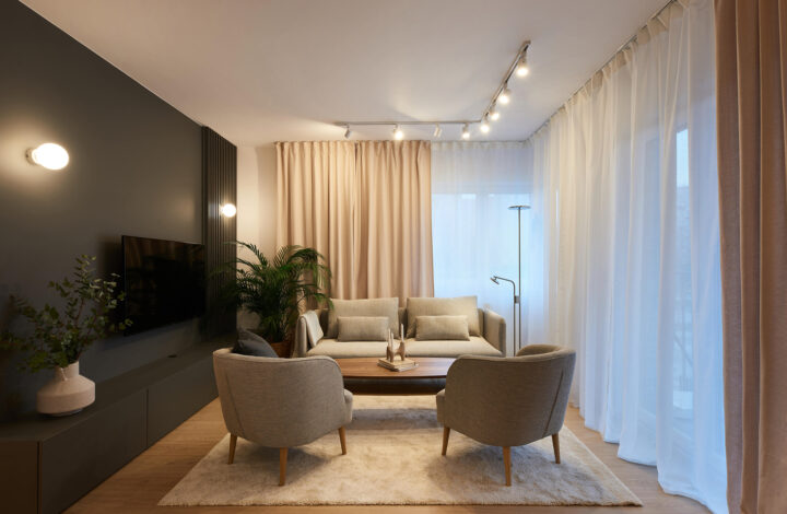Stylish apartment with terrace| Metro