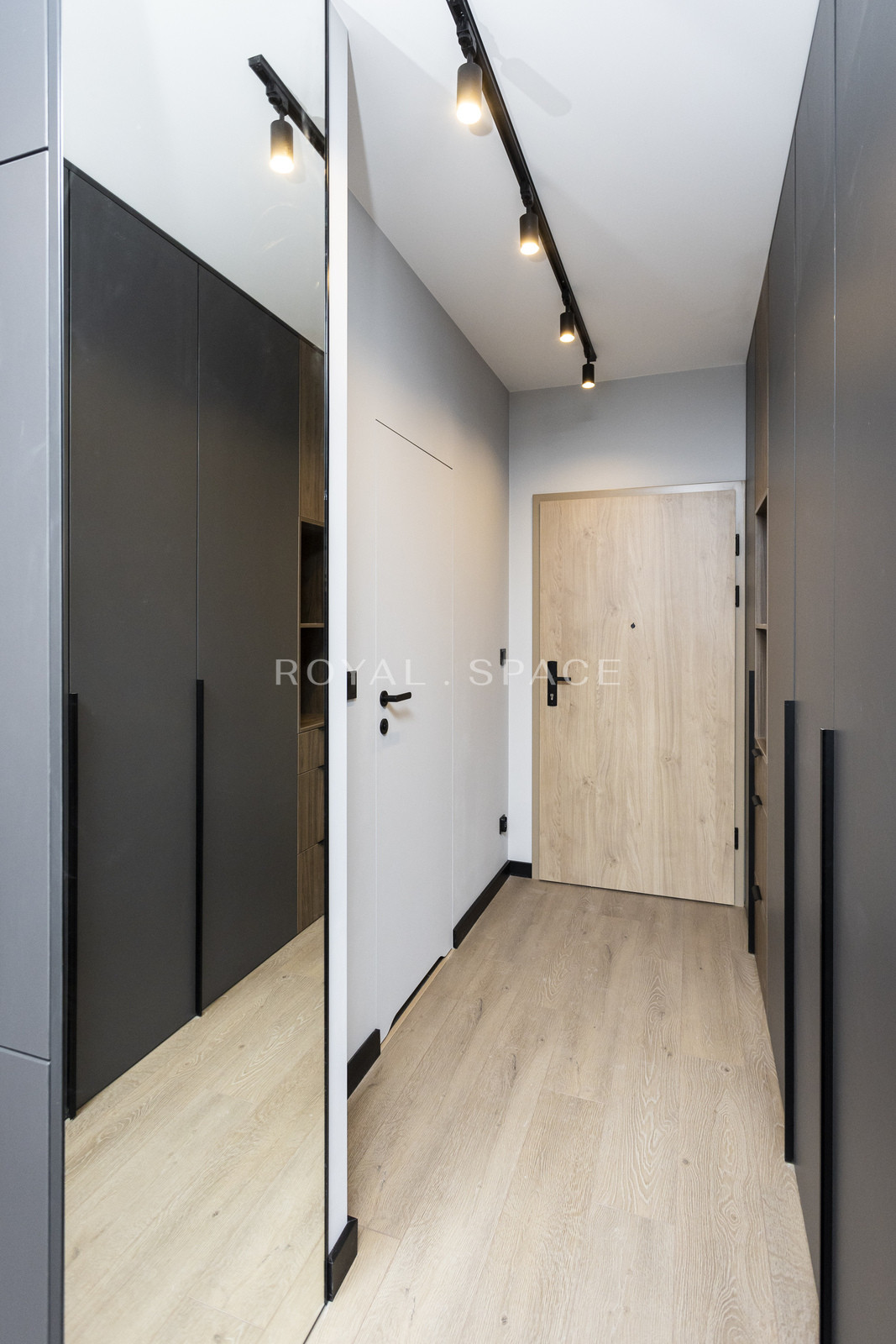 Modern Studio by the Park | BELG