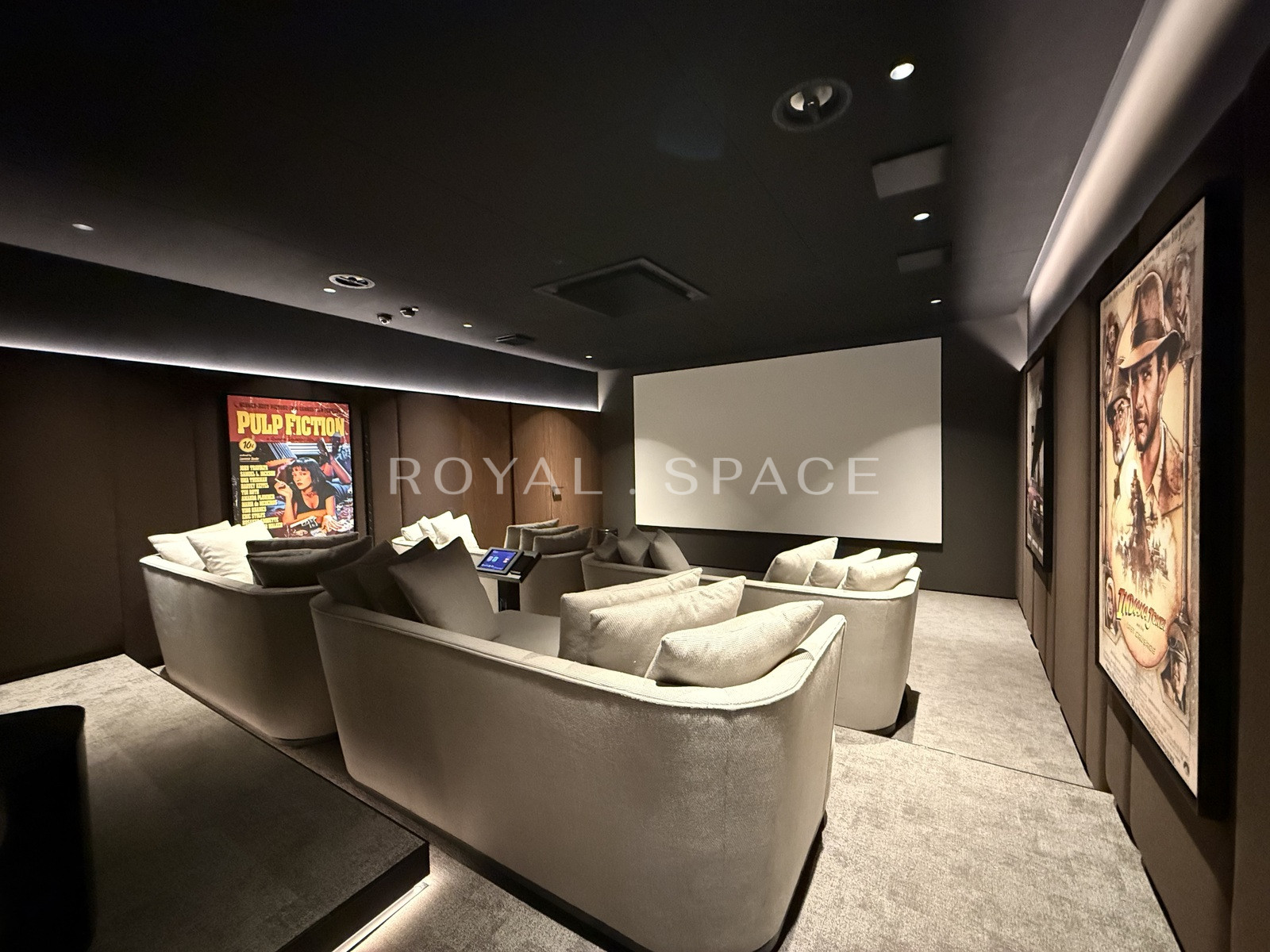 Comfortable studio with balcony | N14