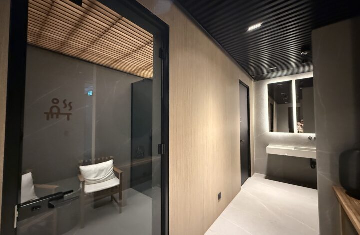 Comfortable studio with balcony | N14