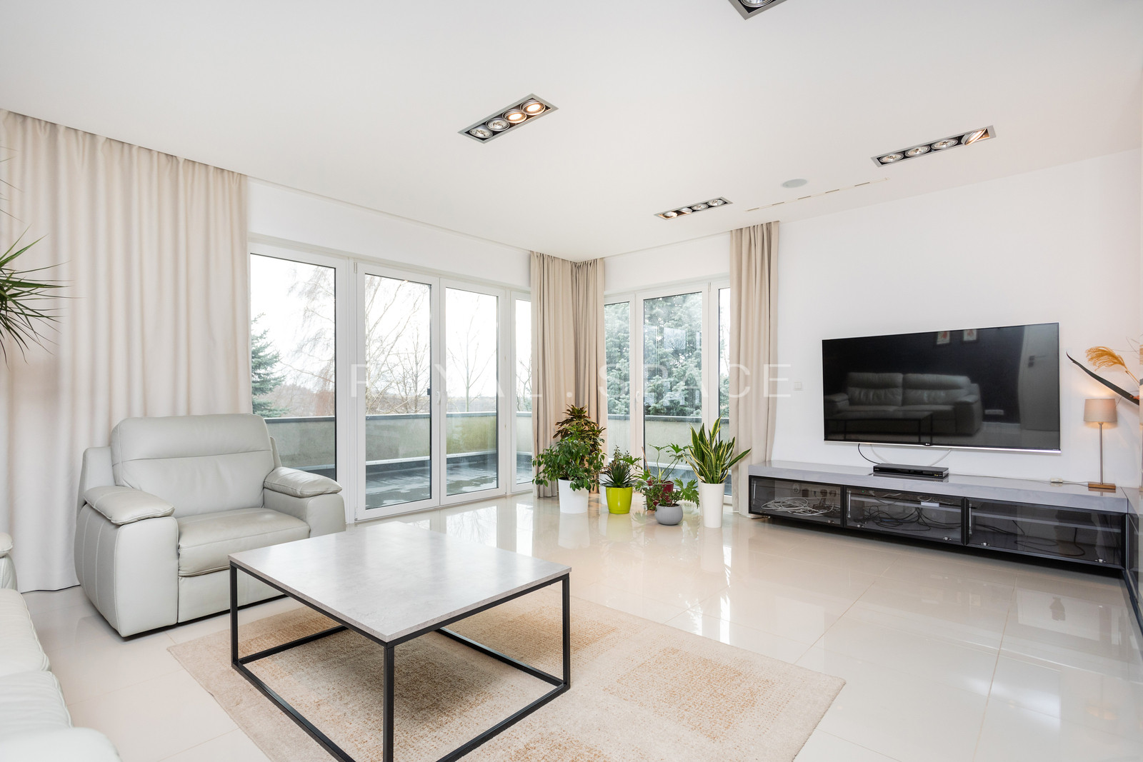 Energy-efficient house – sauna, gym and Smart Home