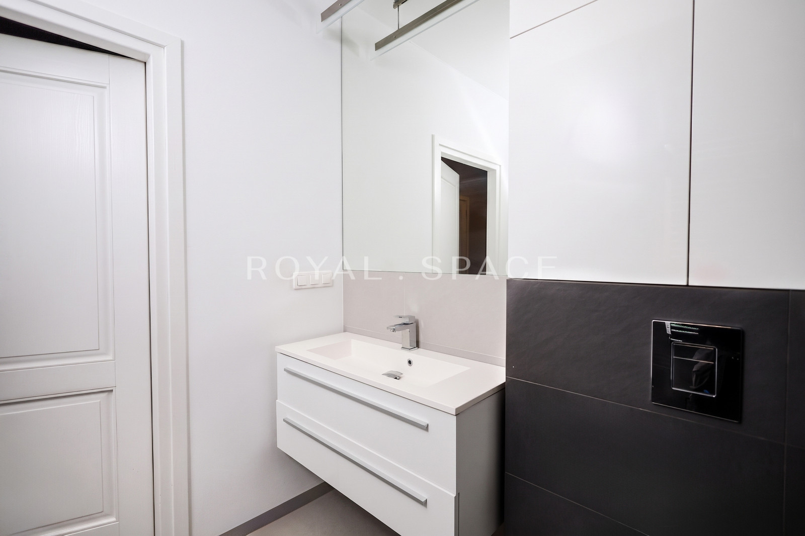 Stylowy apartament z 2 balkonami | MOCAK