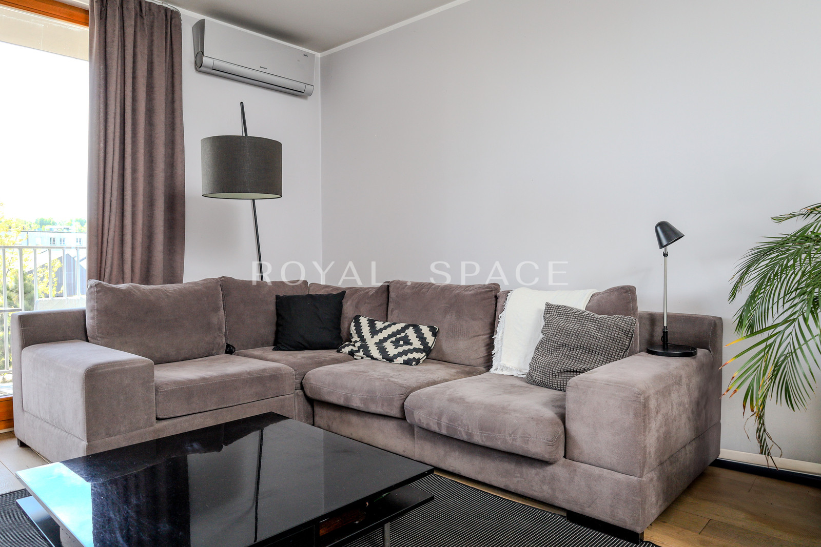 Stylowy apartament z 2 balkonami | MOCAK