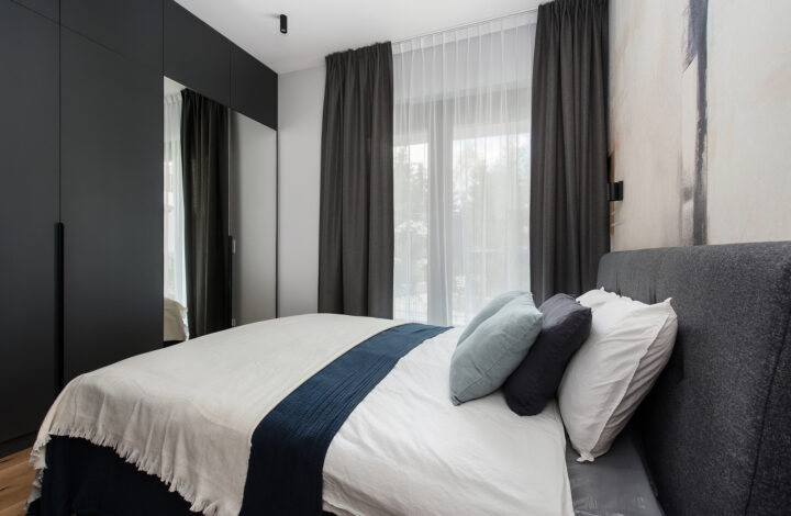 Stylish Apartment with Private Gardens | NOHO