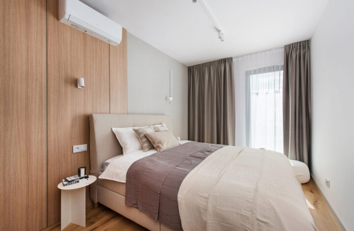 Jasny apartament z balkonem | Młyny Mogilska