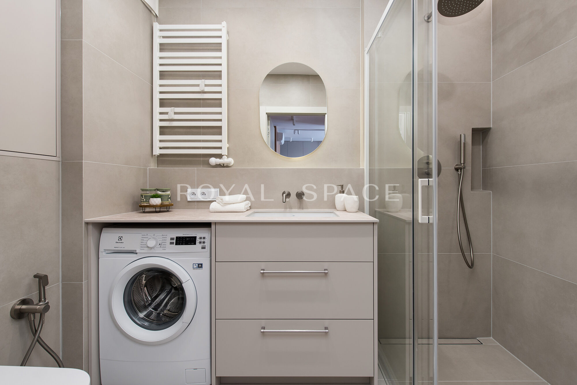 Jasny apartament z balkonem | Młyny Mogilska