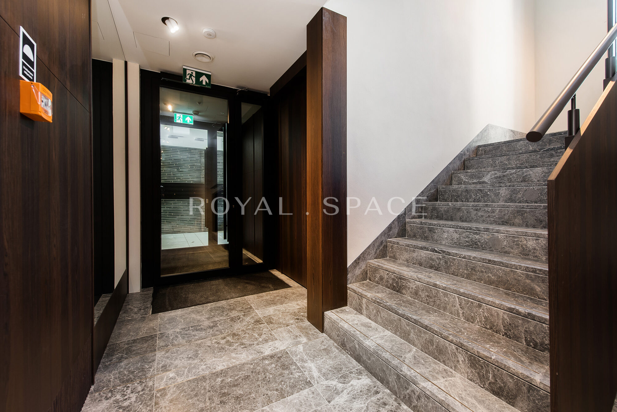 Jasny apartament z balkonem | Młyny Mogilska