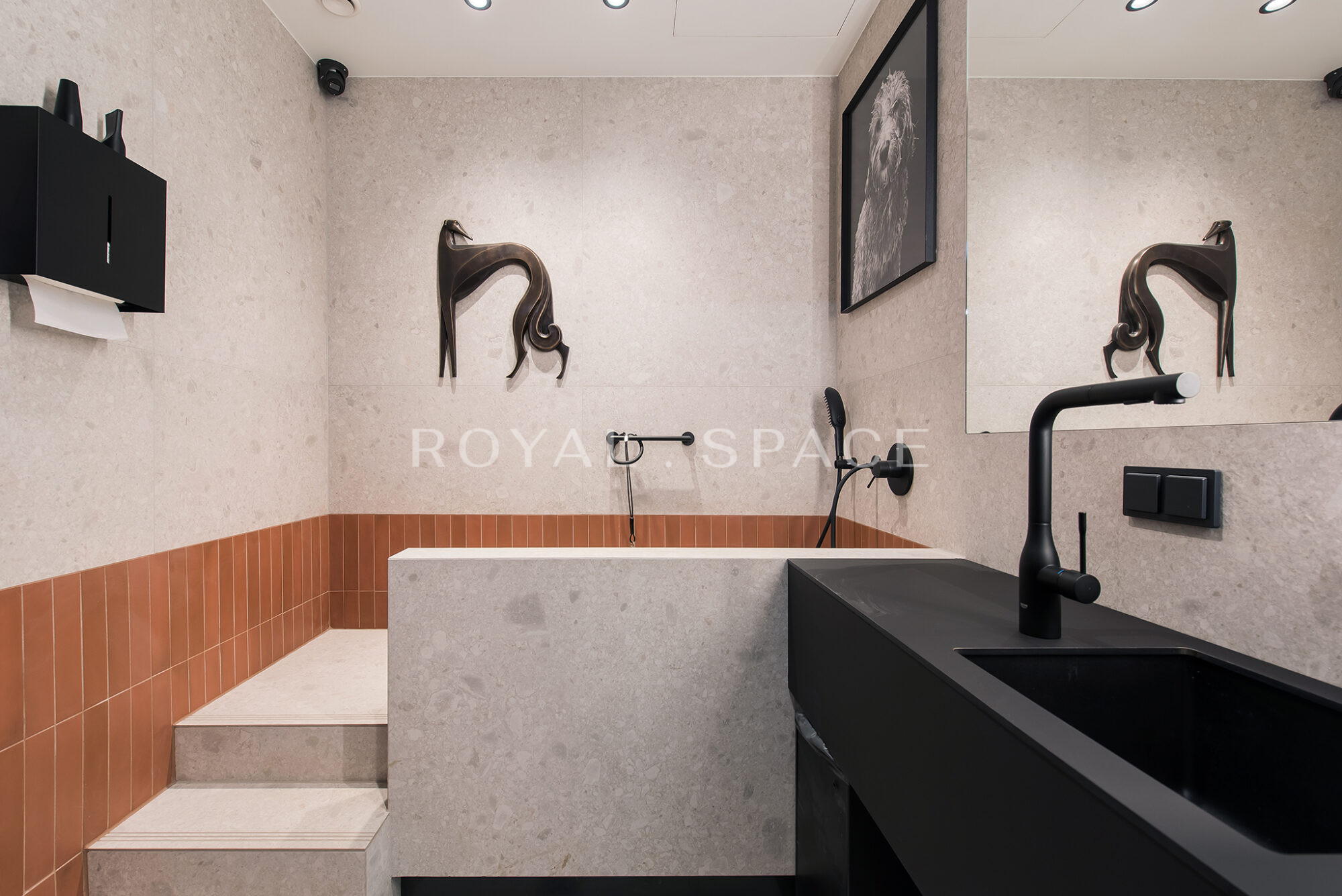 Jasny apartament z balkonem | Młyny Mogilska