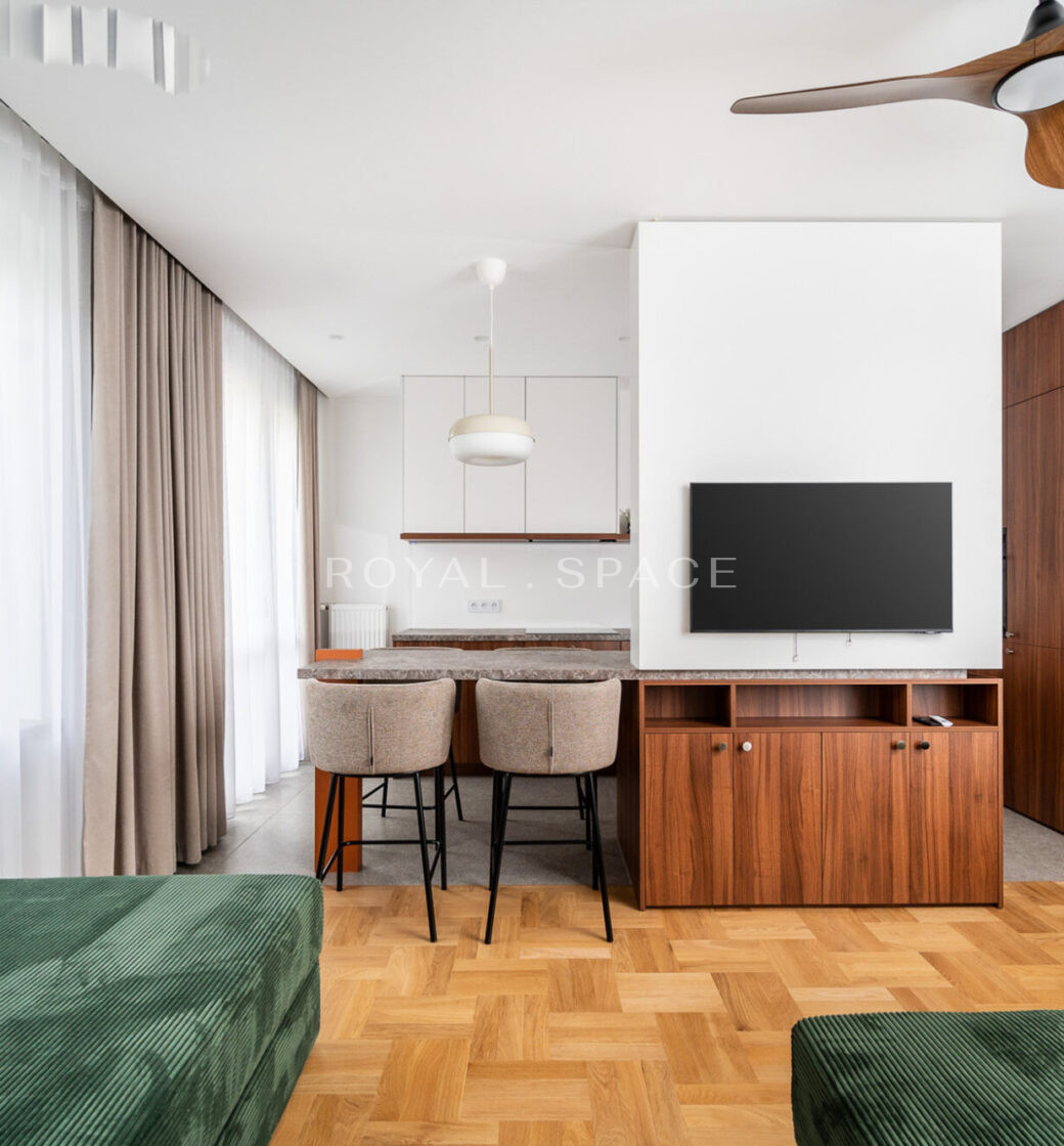 Mid-century style apartment in the center!