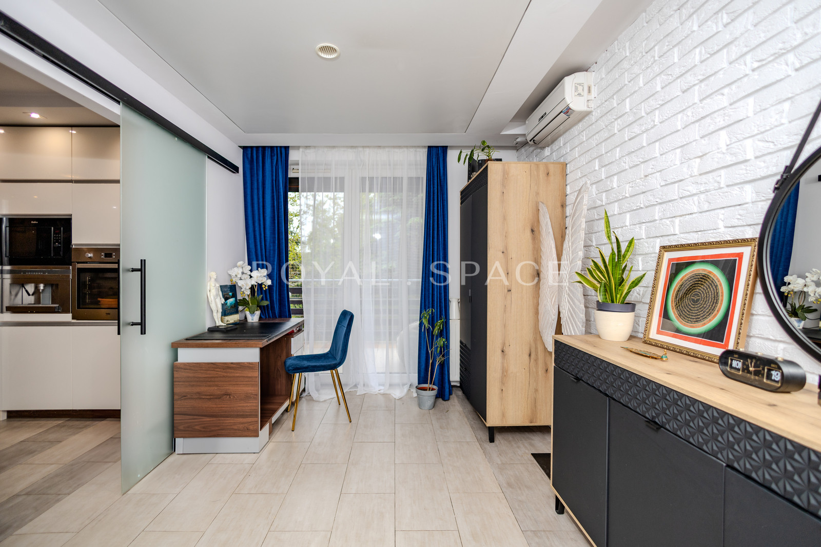 4-Room Apartment Near Bagry Lagoon