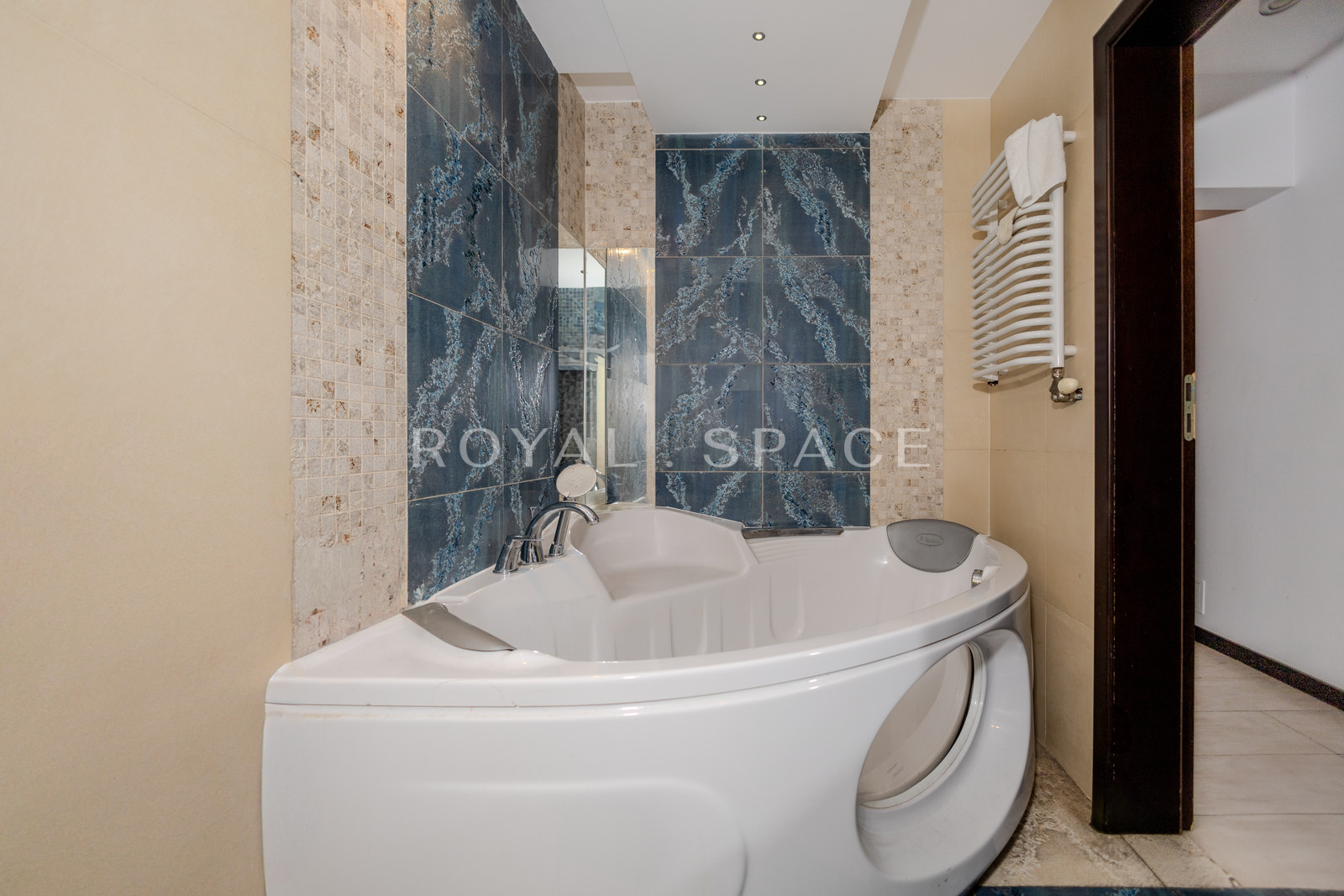 4-Room Apartment Near Bagry Lagoon