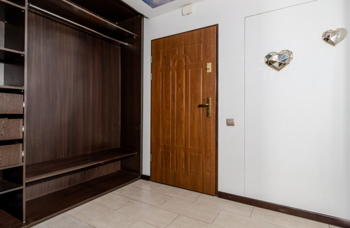 4-Room Apartment Near Bagry Lagoon