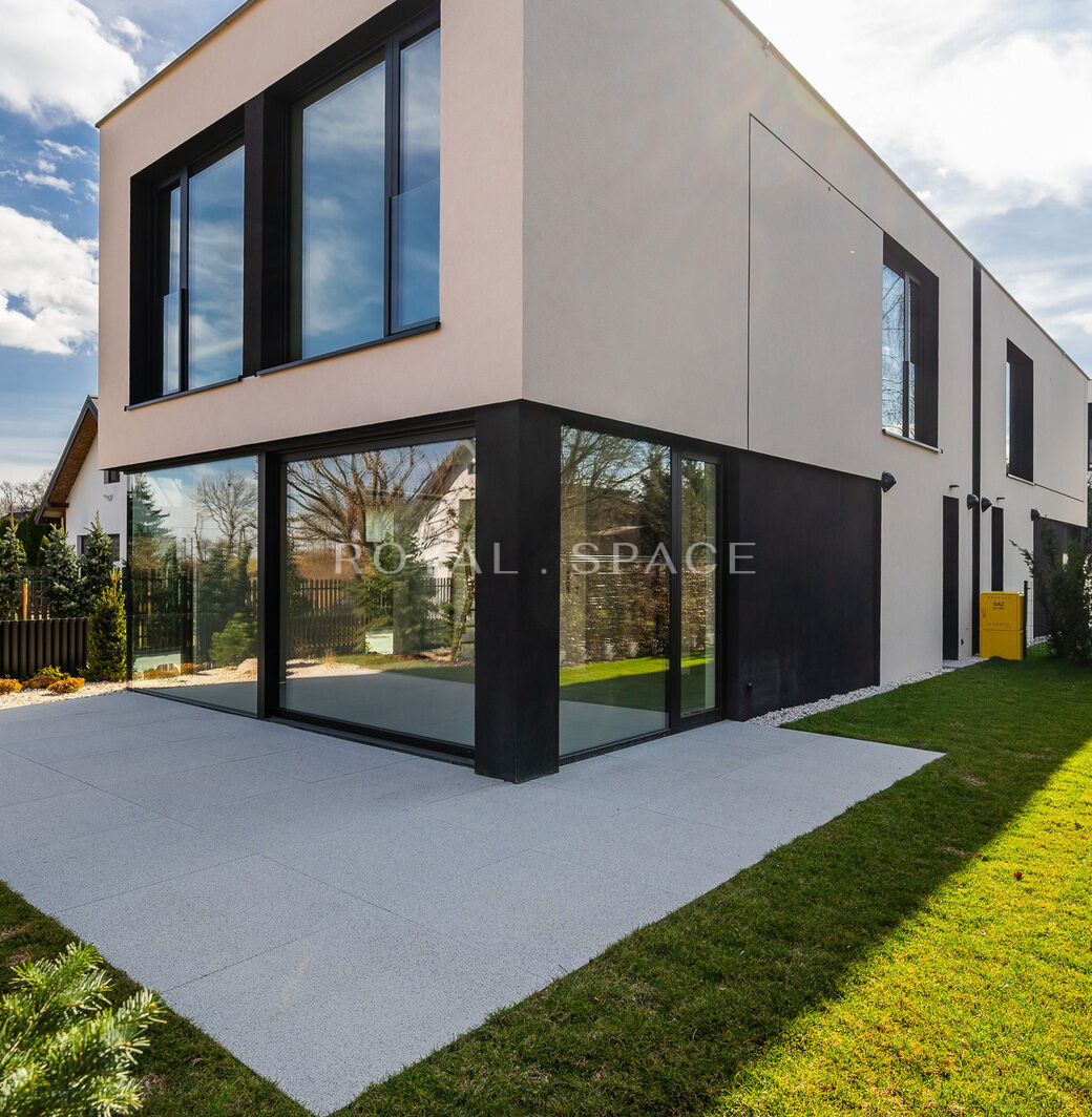 Comfortable House in a Peaceful Surrounding!