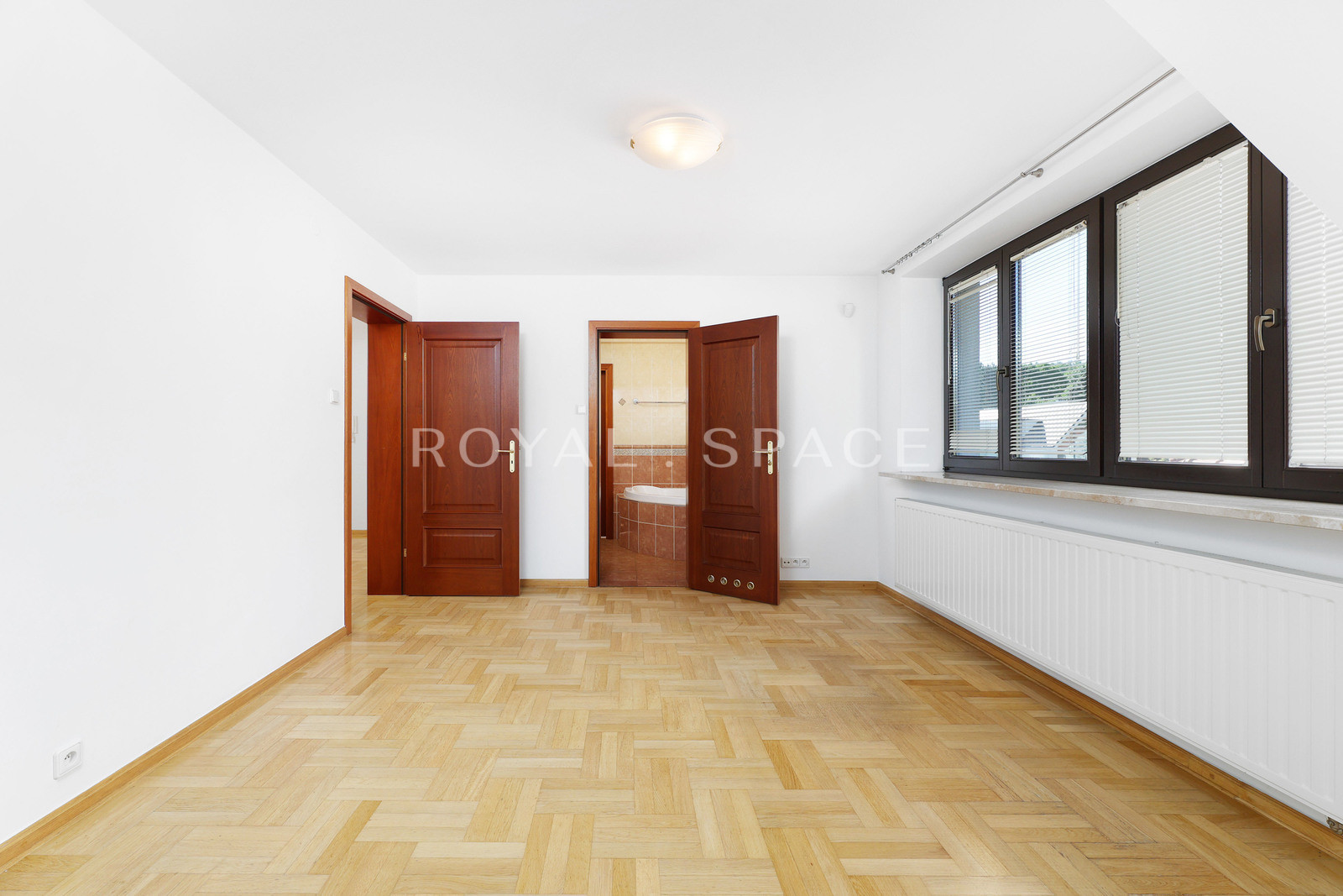 Spacious house in the center of Wola Justowska!