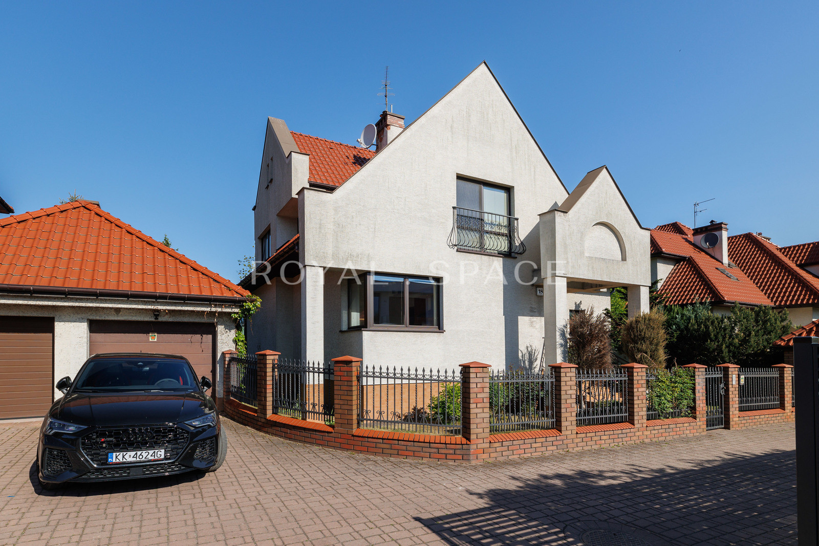 Spacious house in the center of Wola Justowska!