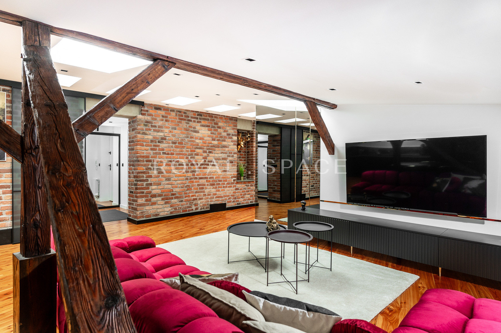 Designer Apt | City centre | Sauna and Jacuzzi!