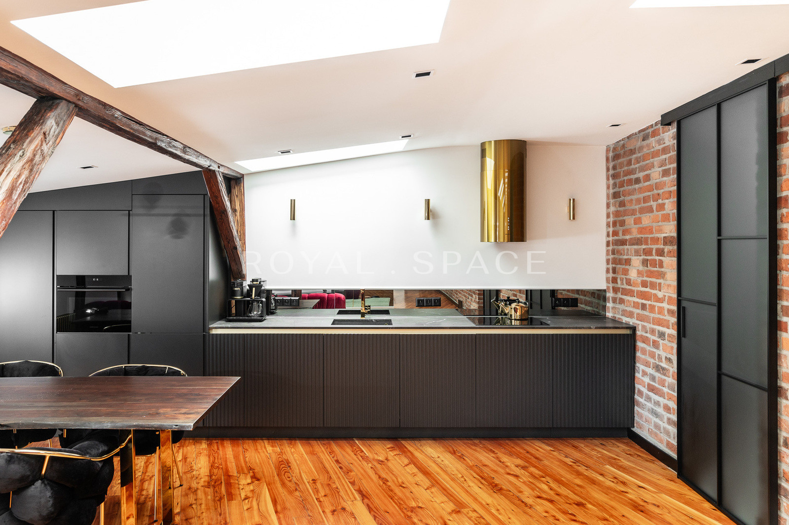 Designer Apt | City centre | Sauna and Jacuzzi!
