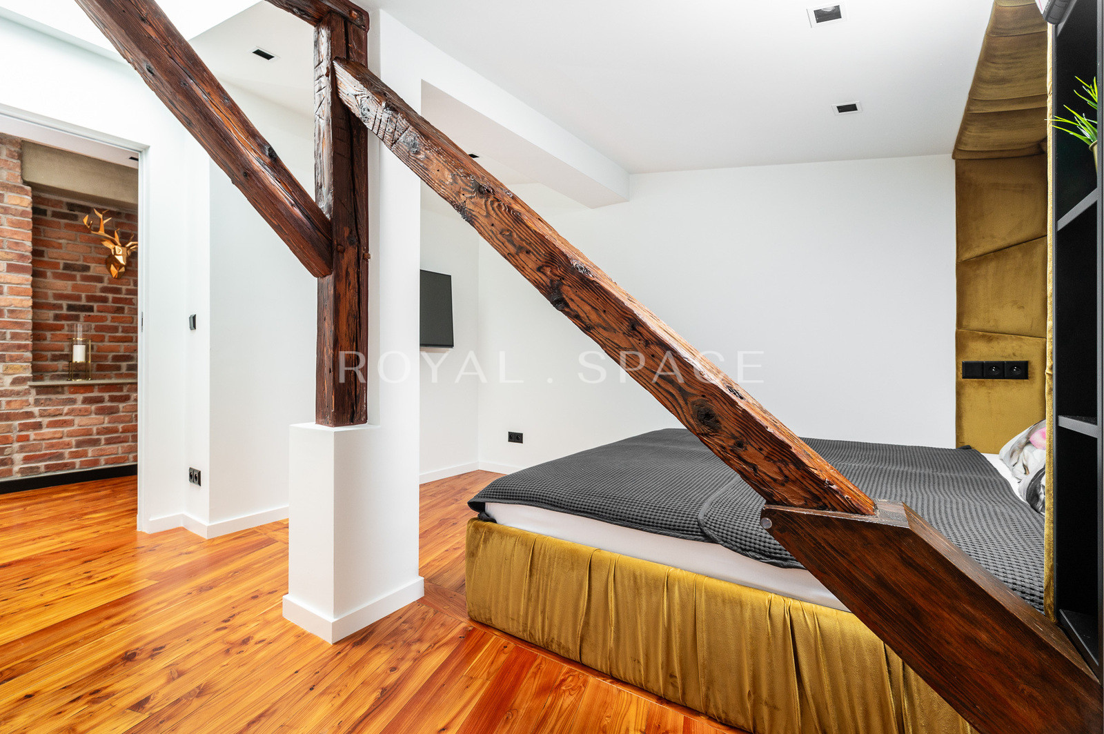 Designer Apt | City centre | Sauna and Jacuzzi!