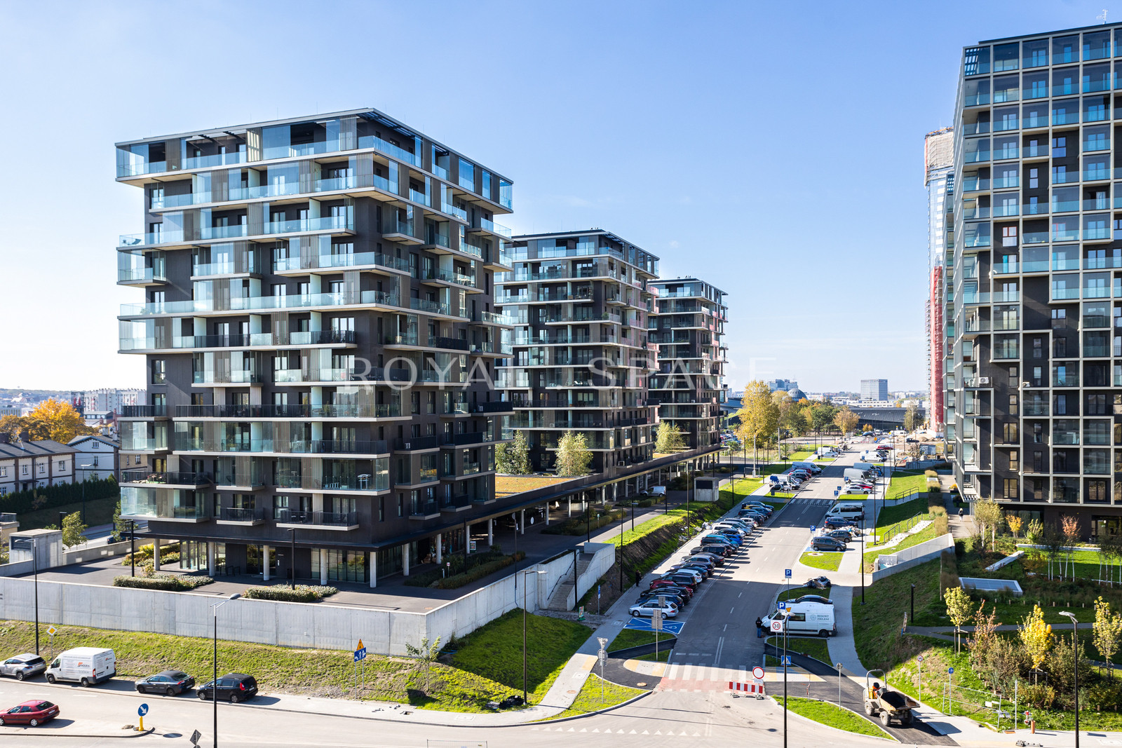 Penthouse | 10 piętro | Południe i Zachód | 300 cm
