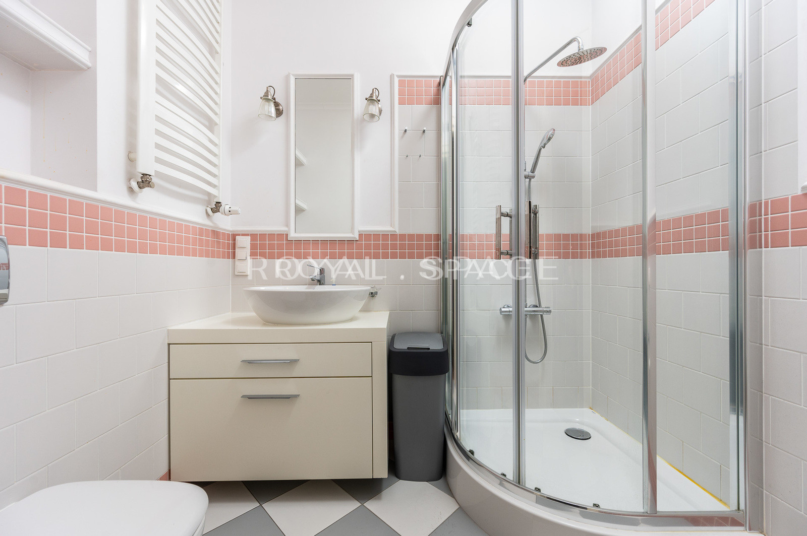 Apartament w kamienicy | przy Plantach