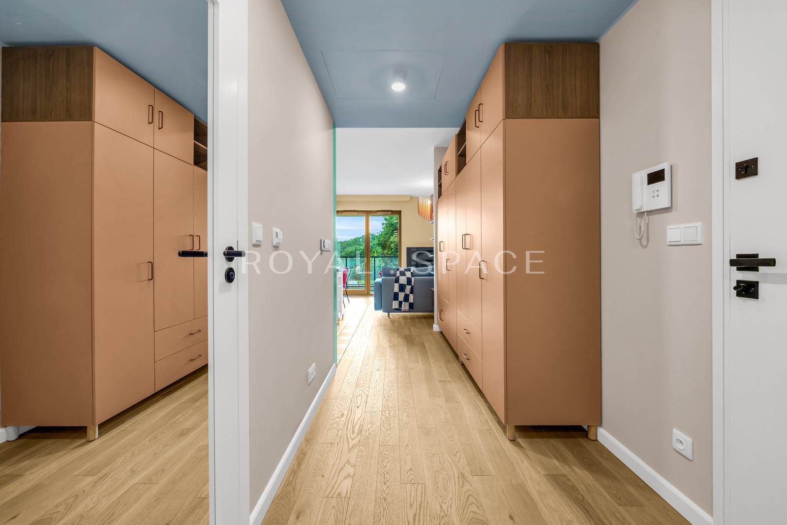 Designerski apartament z loggią | Wola