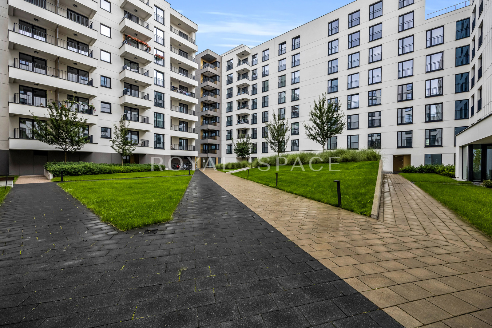 Designerski apartament z loggią | Wola