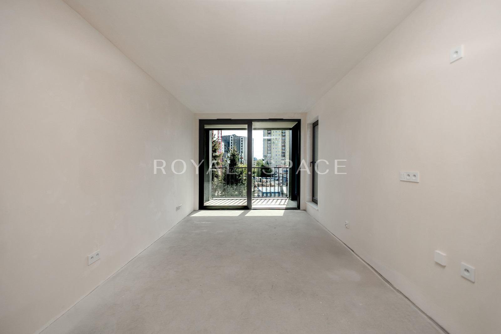 Apartment in a prestigious investment NO PCC!