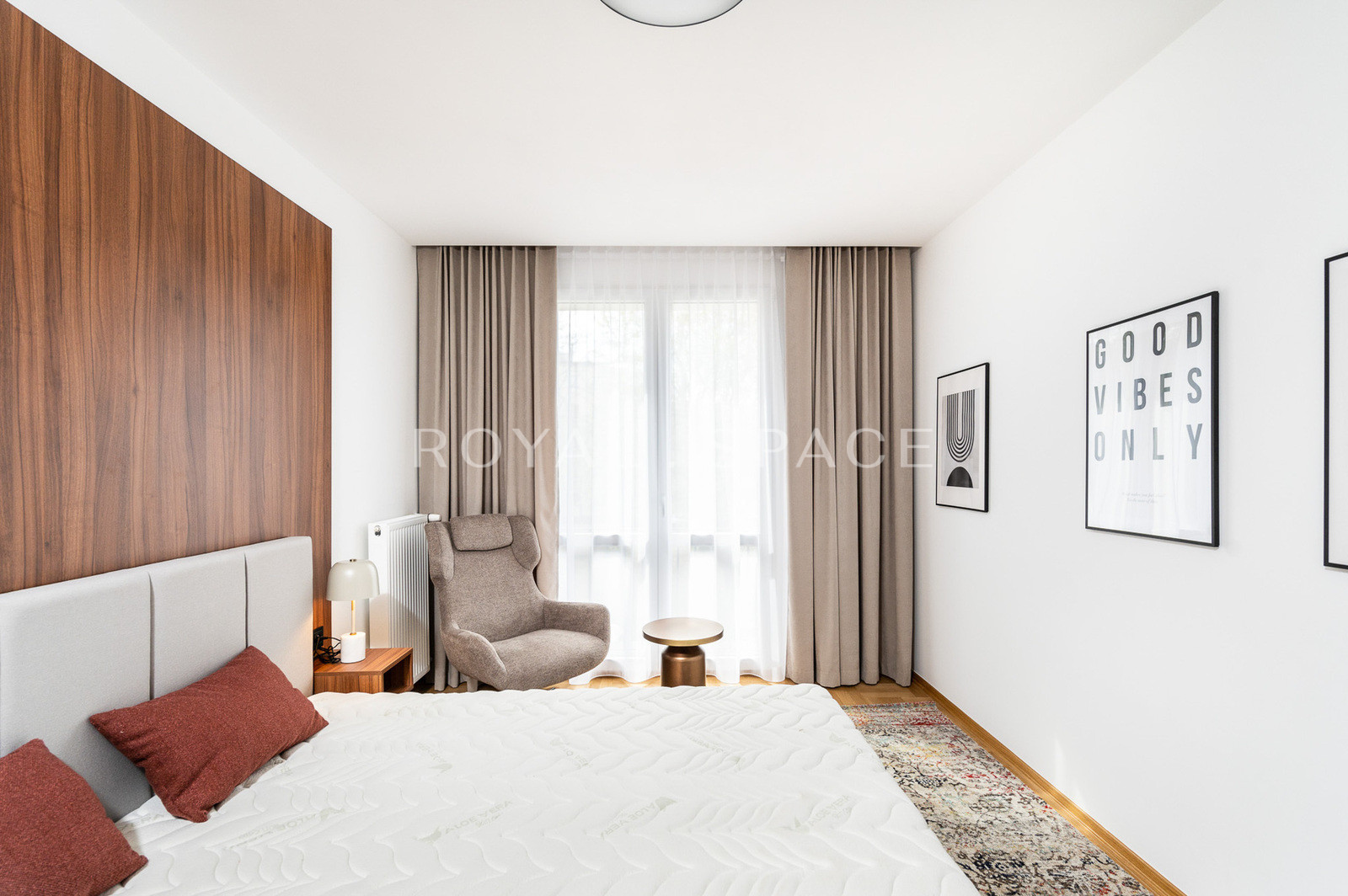 Mid-century style apartment in the center!