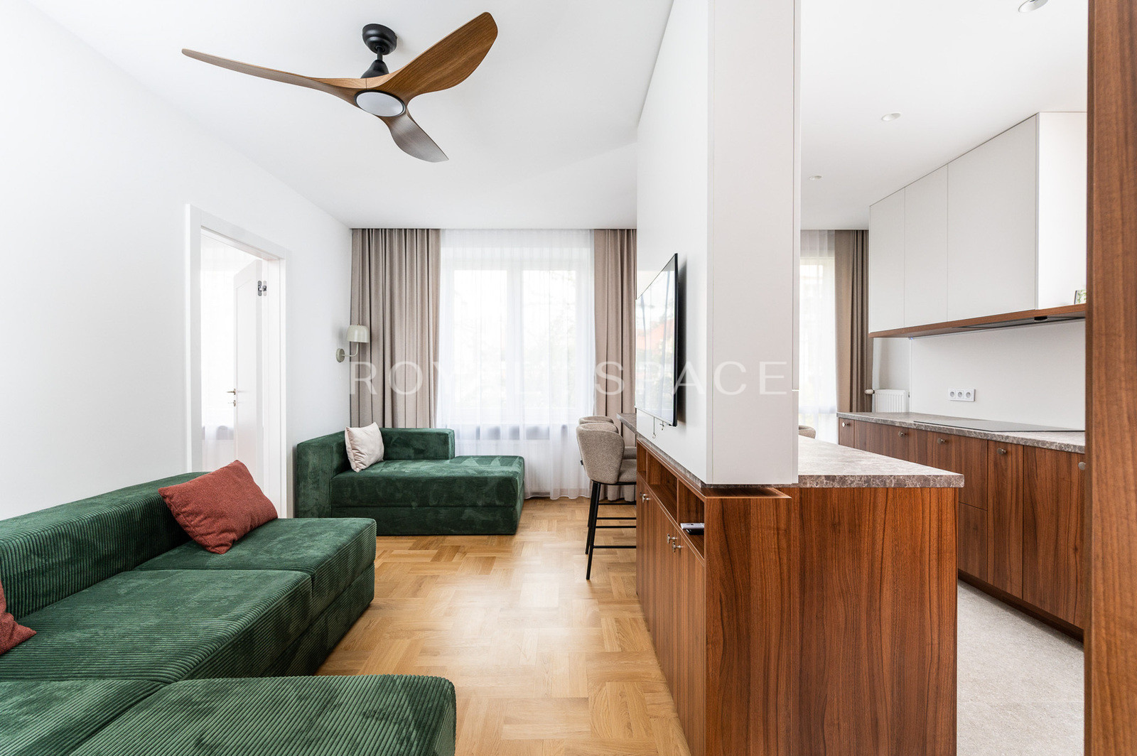 Mid-century style apartment in the center!