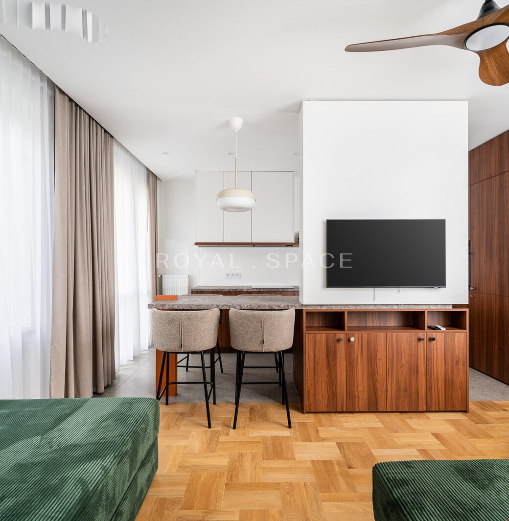 Mid-century style apartment in the center!