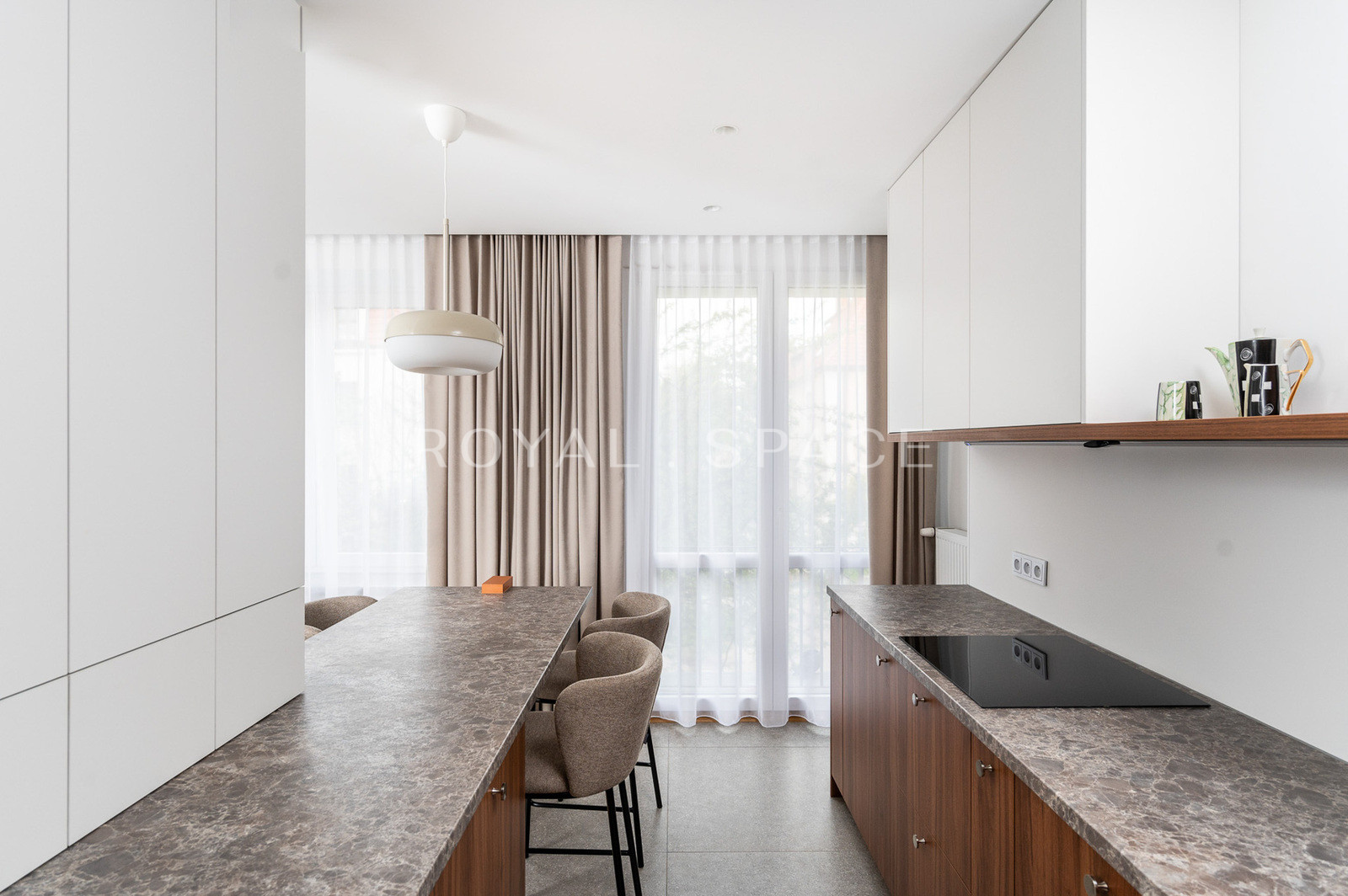 Mid-century style apartment in the center!