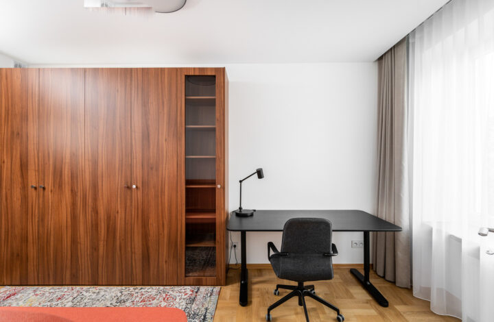 Mid-century style apartment in the center!