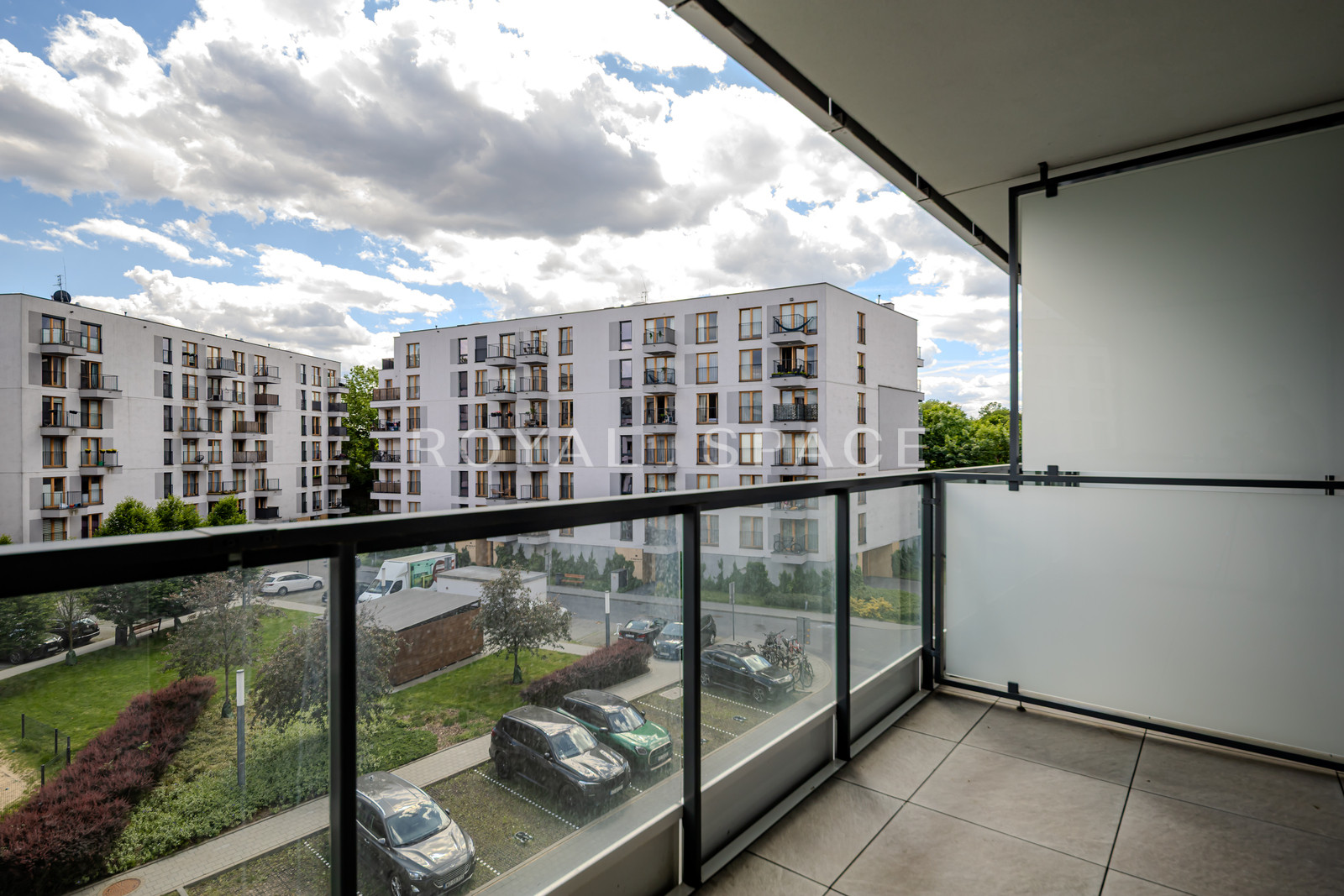 Modern 3-room apartment near the Wisła River!