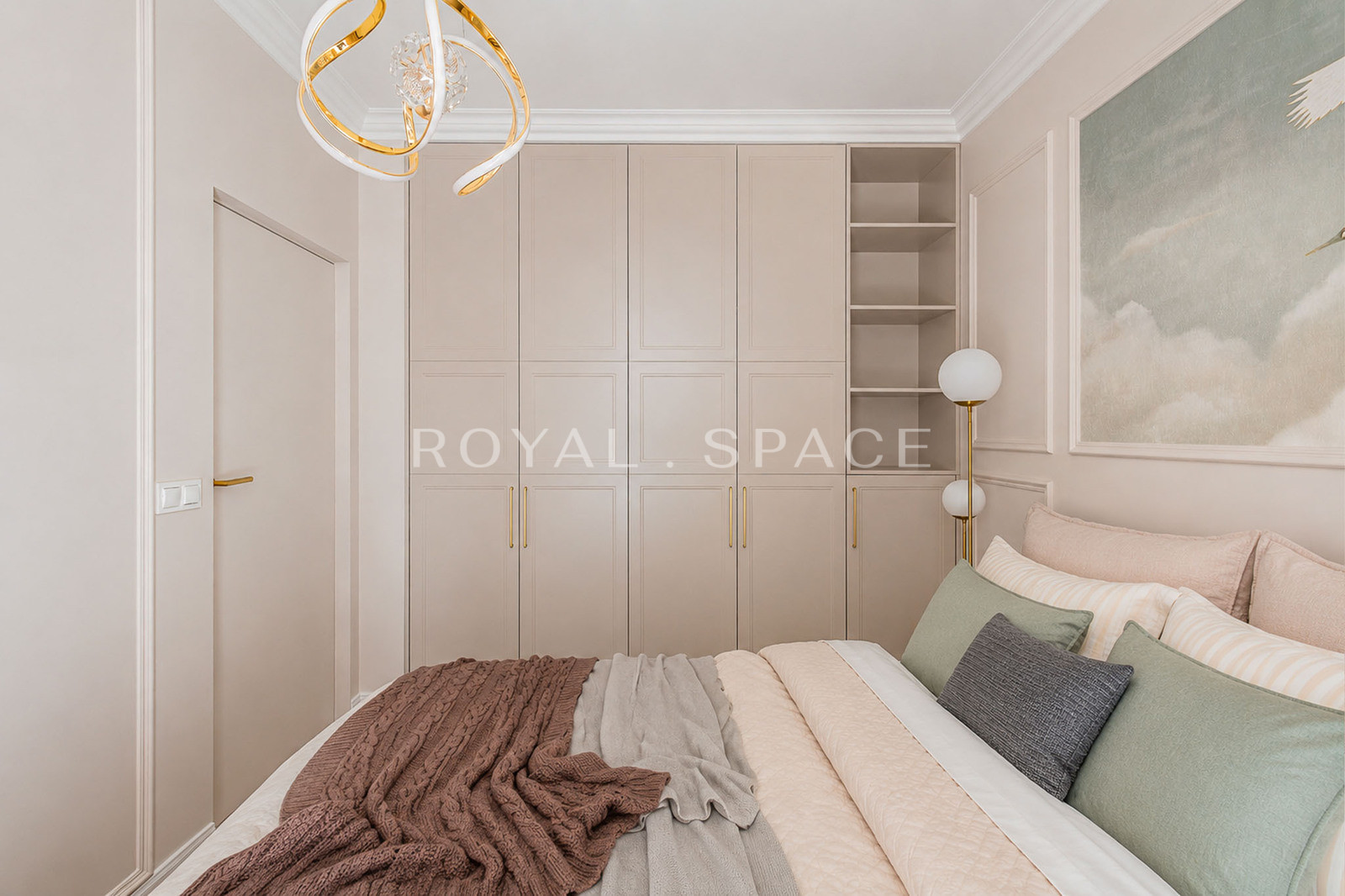 Modern Apartment in the Heart of Warsaw | Chmielna