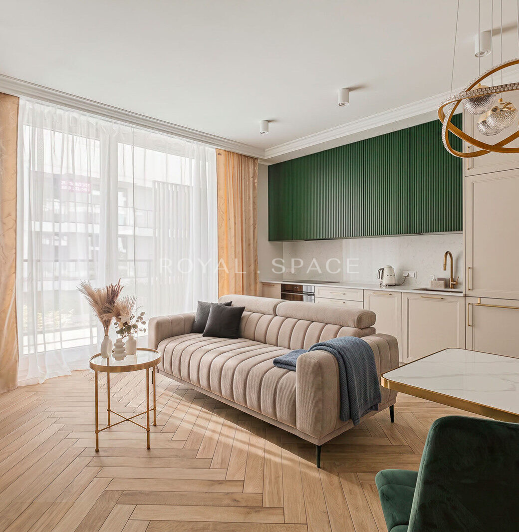 Modern Apartment in the Heart of Warsaw | Chmielna