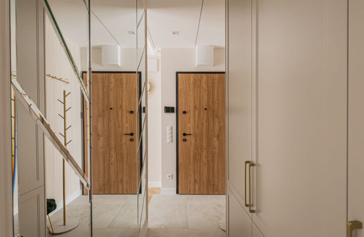Modern Apartment in the Heart of Warsaw | Chmielna
