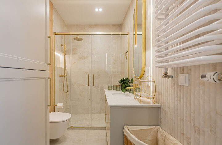 Modern Apartment in the Heart of Warsaw | Chmielna