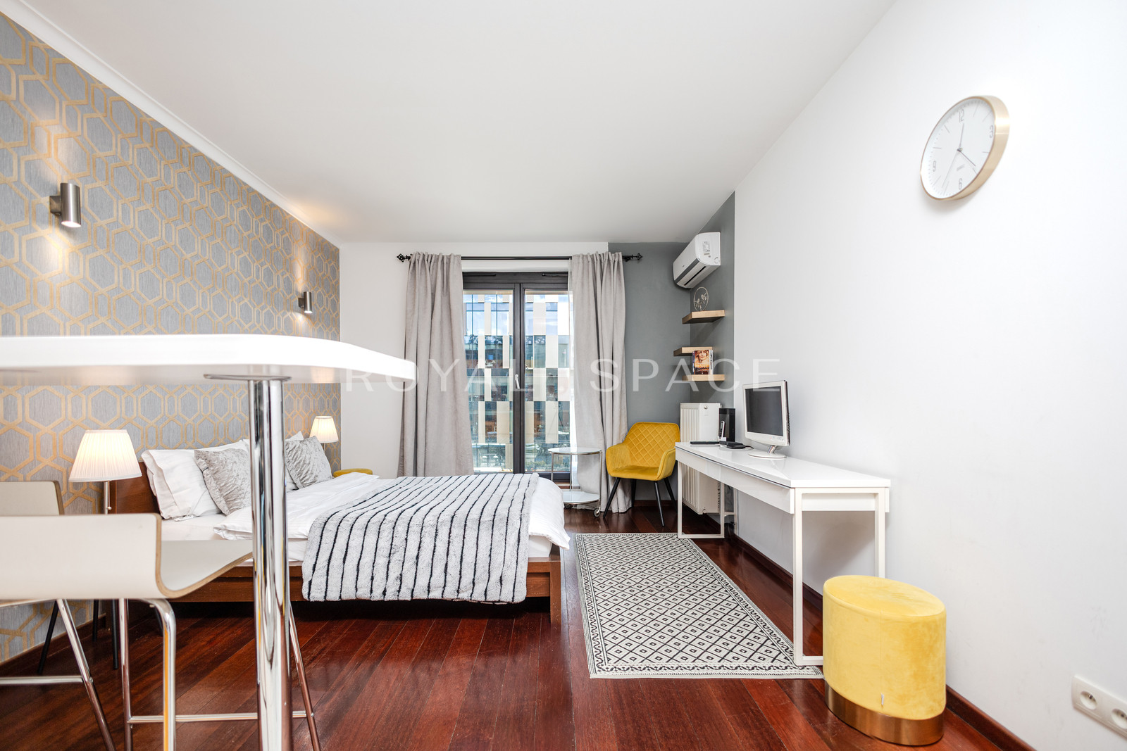 Beautiful apartment in Angel City!