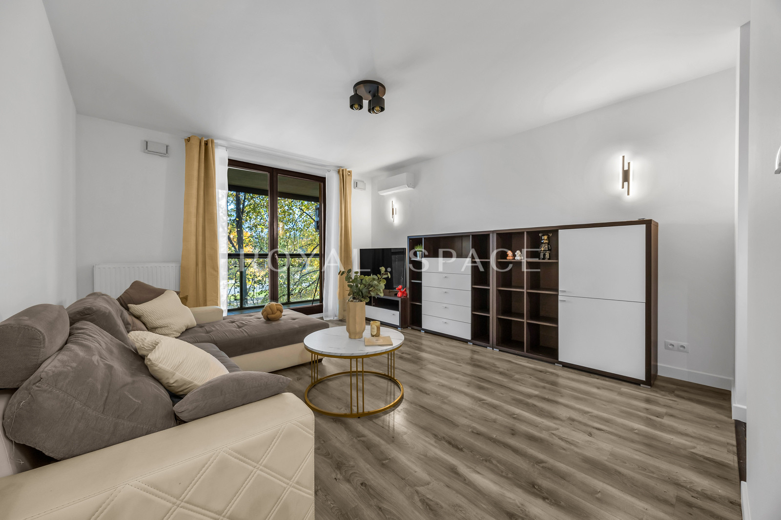 Funkcjonalny apartament koło Browarów Warszawskich