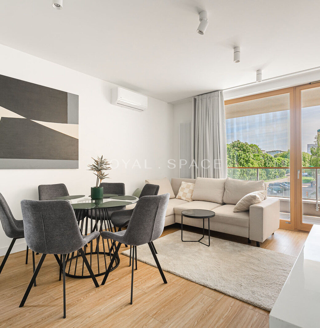 Luxury 3-Room Apartment | Domaniewska 24